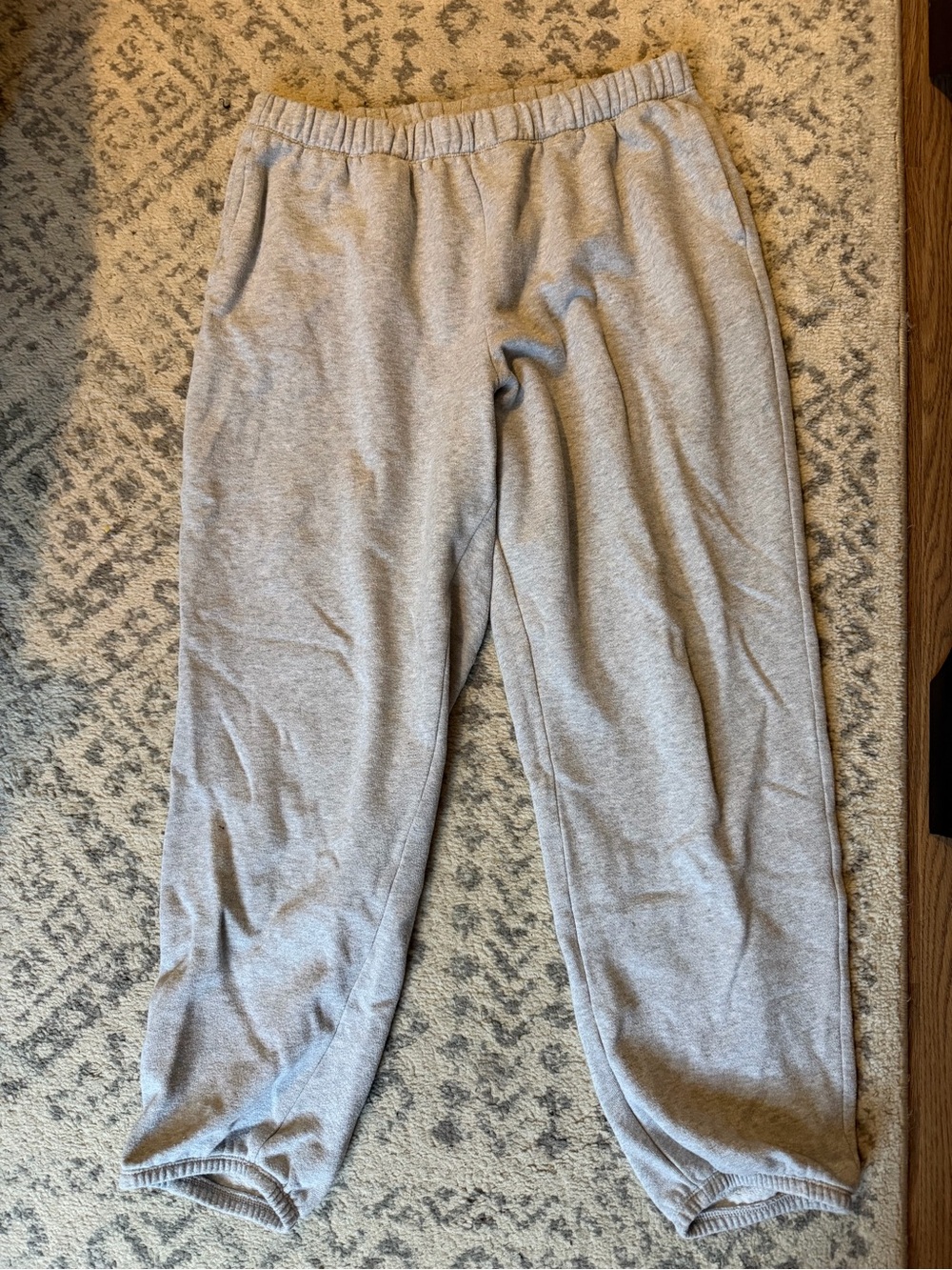 aerie Light Gray Women’s Fleece Joggers size XL